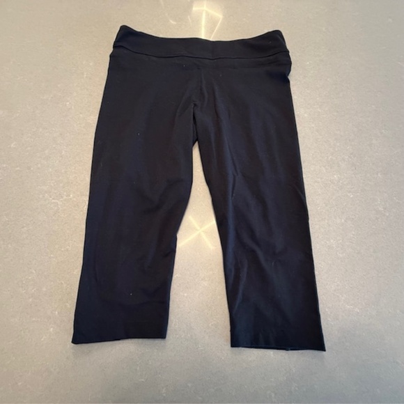 Marika Black Capri Cropped 18" Leggings Activewear Performance Black XL - Picture 1 of 6